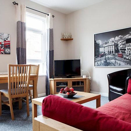 Madison Hill - Bedford Hill 1 - One Bedroom Flat ロンドン エクステリア 写真